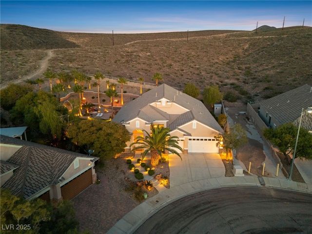 2064 Poetry Avenue, Henderson, NV 89052