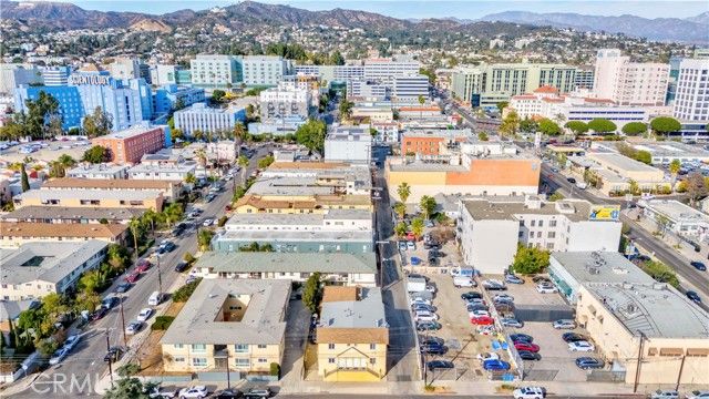 4723 Lexington Avenue, Los Angeles, CA 90029