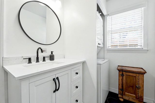 1103 N Whitfield, Wichita, KS 67206