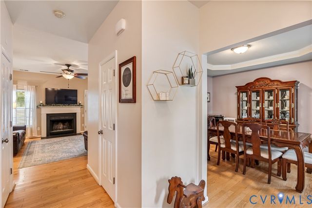 6852 Watch Harbour Cir, Hayes, VA 23072