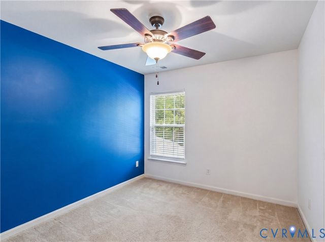 6852 Watch Harbour Cir, Hayes, VA 23072