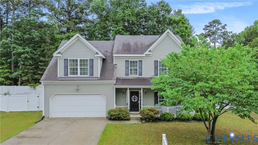 6852 Watch Harbour Cir, Hayes, VA 23072