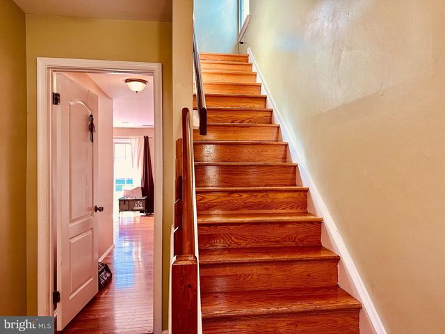 3409 CARRIAGE CT, North Wales, PA 19454