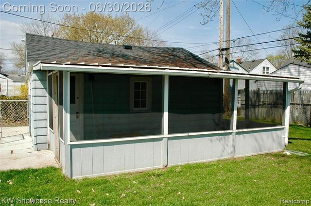 1815 Dallas Avenue, Royal Oak, MI 48067