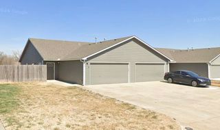 1332 N Curtis Ct, Wichita, KS 67212