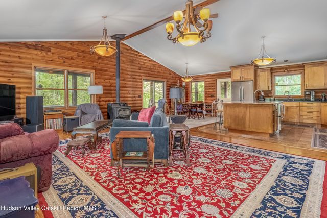 213 Huguenot Street, New Paltz, NY 12561