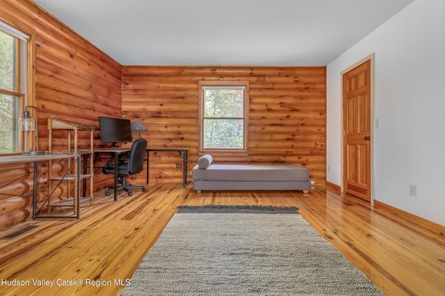 213 Huguenot Street, New Paltz, NY 12561