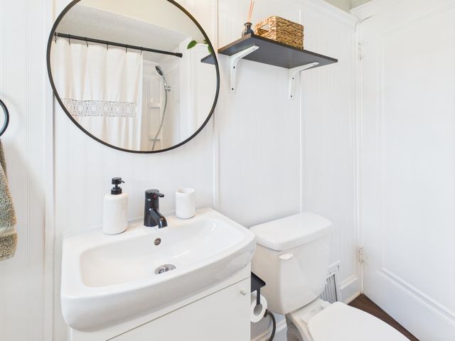 1420 N Coolidge Ave, Wichita, KS 67203