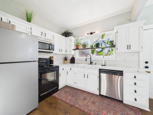 1420 N Coolidge Ave, Wichita, KS 67203