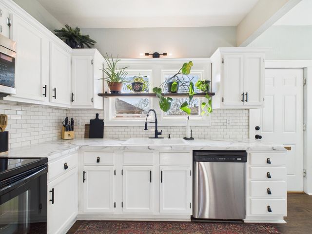 1420 N Coolidge Ave, Wichita, KS 67203