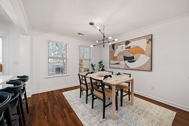 1069 Woodbridge Hollow NE, Atlanta, GA 30306
