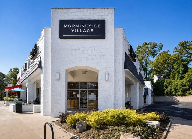 1069 Woodbridge Hollow NE, Atlanta, GA 30306