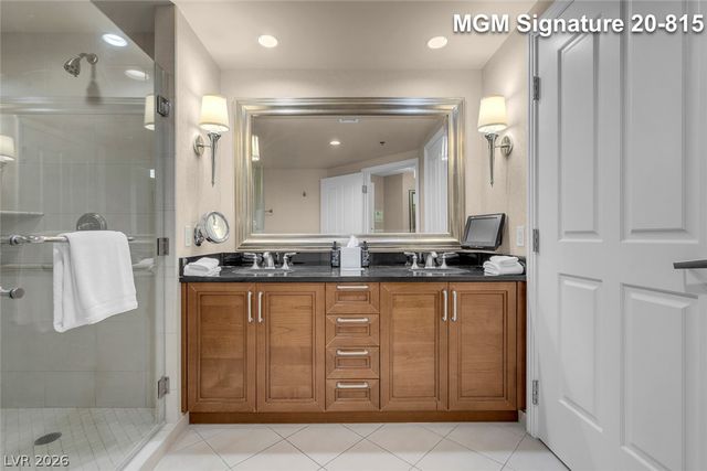125 East Harmon Avenue 2015, Las Vegas, NV 89109
