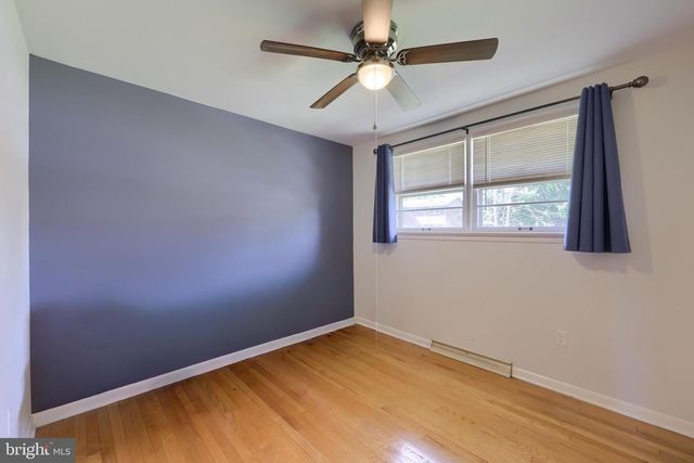 3335 COLBY LN, Dover, PA 17315