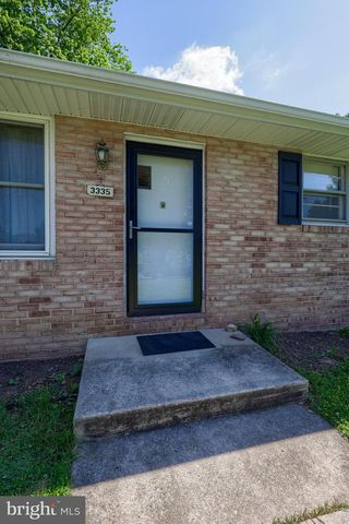 3335 COLBY LN, Dover, PA 17315