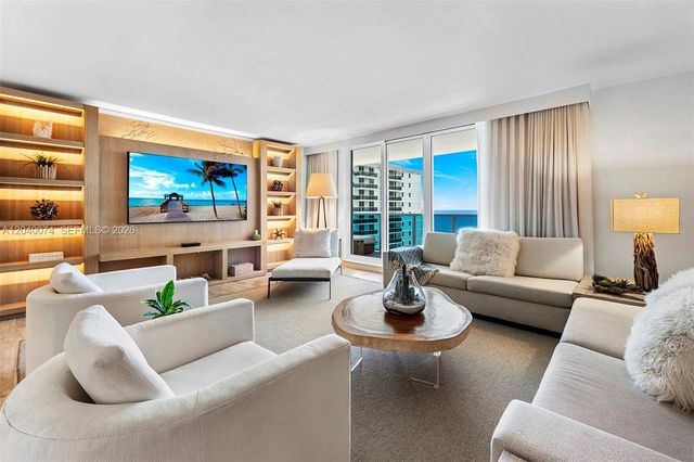 102 24 1222 1222, Miami Beach, FL 33139