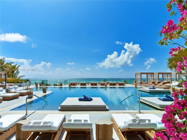 102 24 1222 1222, Miami Beach, FL 33139