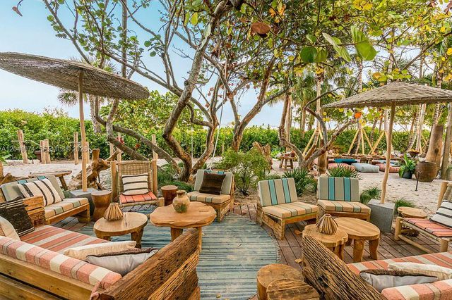 102 24 1222 1222, Miami Beach, FL 33139