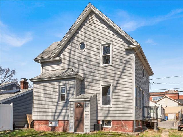 40 Norfolk Street, Cranston, RI 02910