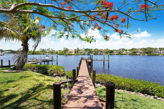 10433 SE Banyan Way, Jupiter, FL 33469