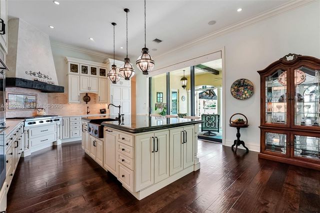 10433 SE Banyan Way, Jupiter, FL 33469