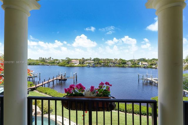 10433 SE Banyan Way, Jupiter, FL 33469