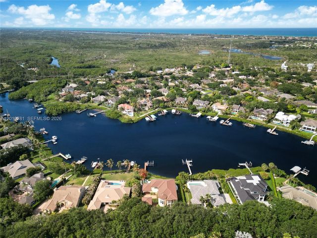 10433 SE Banyan Way, Jupiter, FL 33469
