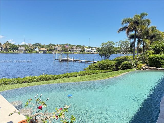 10433 SE Banyan Way, Jupiter, FL 33469