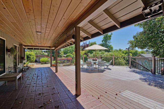 2564 BAKER Rd, Placerville, CA 95667