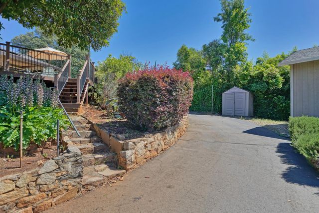 2564 BAKER Rd, Placerville, CA 95667