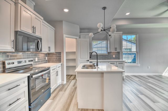 1904 S Sam Houston Road, Mesquite, TX 75149