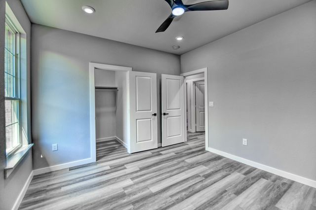 1904 S Sam Houston Road, Mesquite, TX 75149