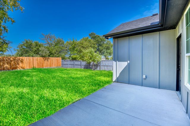 1904 S Sam Houston Road, Mesquite, TX 75149