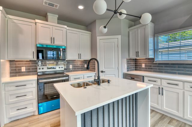 1904 S Sam Houston Road, Mesquite, TX 75149