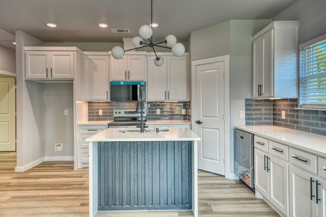 1904 S Sam Houston Road, Mesquite, TX 75149