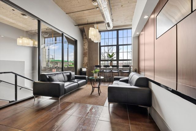 3963 W Belmont Avenue 316, Chicago, IL 60618
