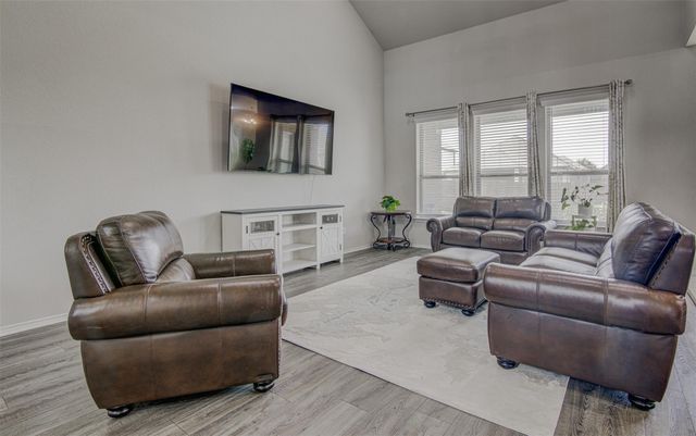 2012 La Gabriella LN, Leander, TX 78641