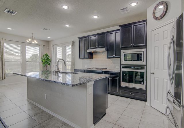2012 La Gabriella LN, Leander, TX 78641