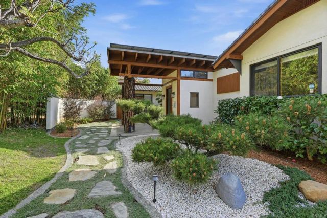 4711 Gabriel Way, La Mesa, CA 91941