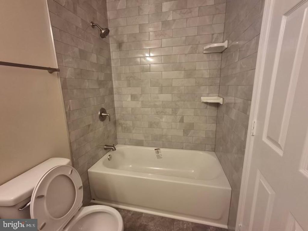 Image 7 of property listing at 6957 WALKER MILL RD, Capitol Heights, MD 20743