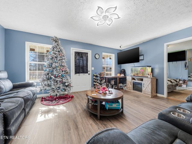 1916 Big Chiefs Skyview Drive, Sevierville, TN 37876