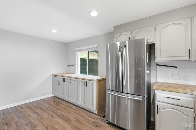 1817 Willow St, Caldwell, ID 83605