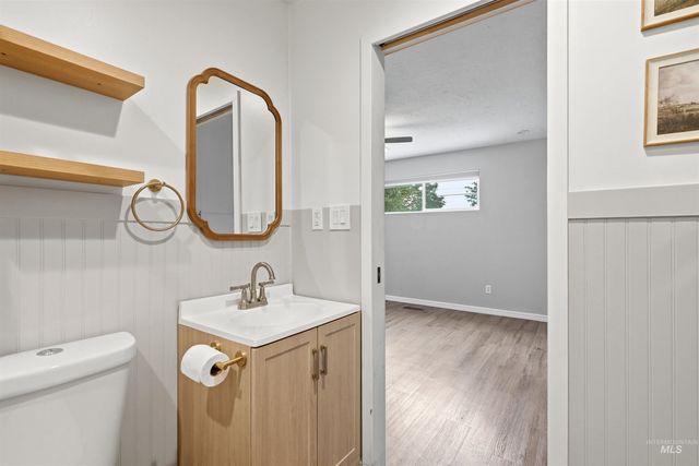 1817 Willow St, Caldwell, ID 83605
