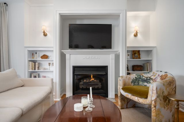 1145 W Lill Avenue 1E, Chicago, IL 60614