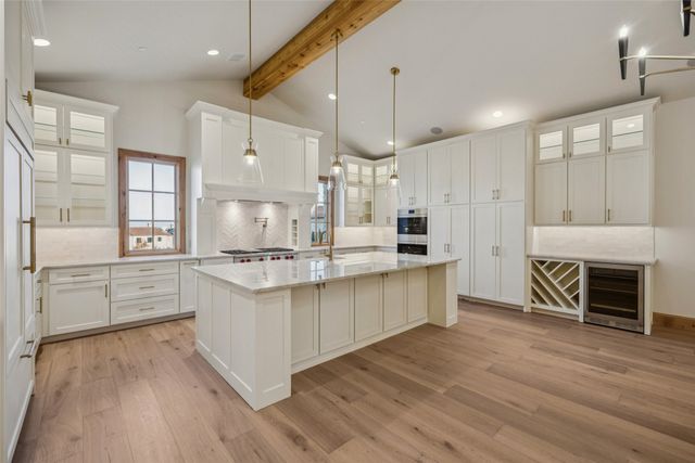 16 Catalonia Drive, Westlake, TX 76262