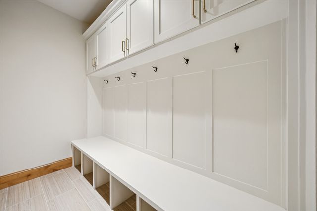 16 Catalonia Drive, Westlake, TX 76262