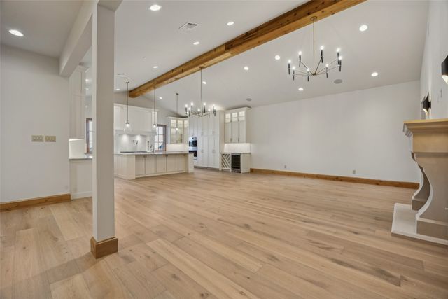 16 Catalonia Drive, Westlake, TX 76262