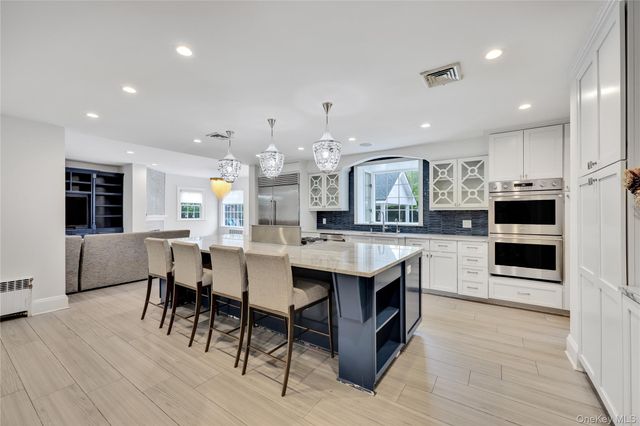 105 Everit Avenue, Hewlett, NY 11557