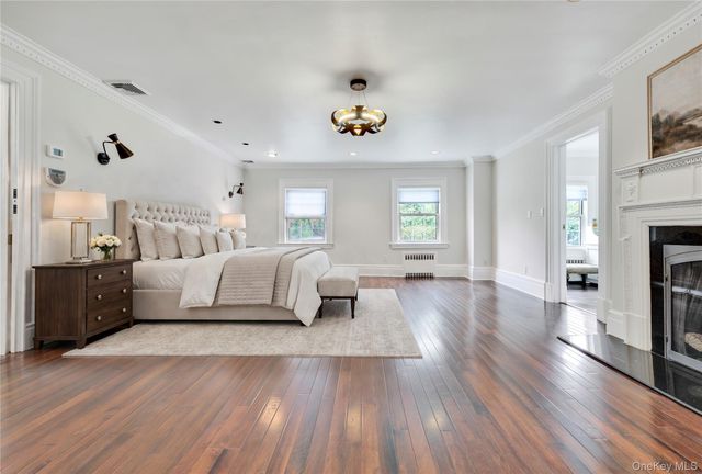 105 Everit Avenue, Hewlett, NY 11557