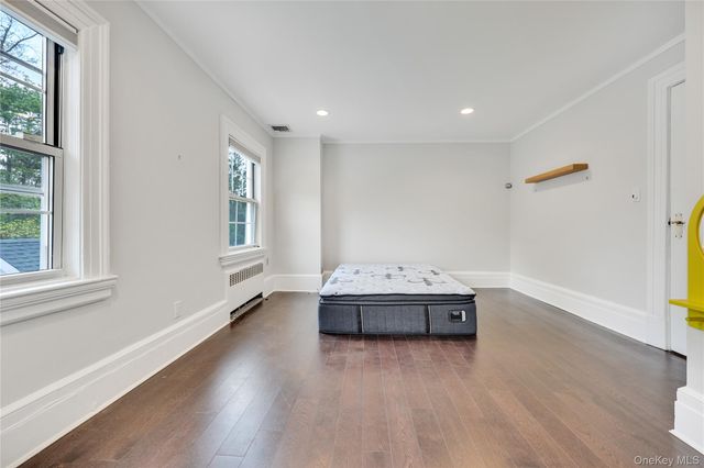 105 Everit Avenue, Hewlett, NY 11557